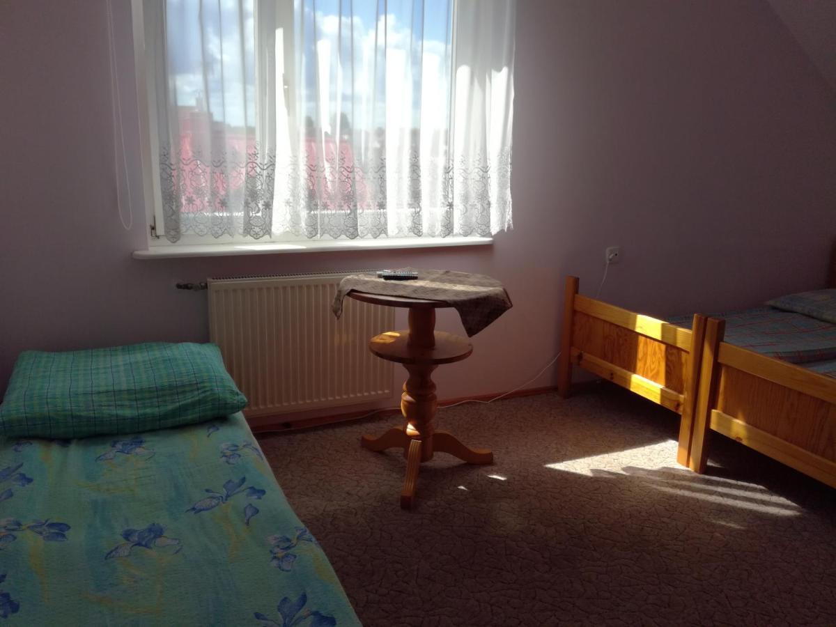 Pokoje Goscinne Greta Łeba Exterior foto